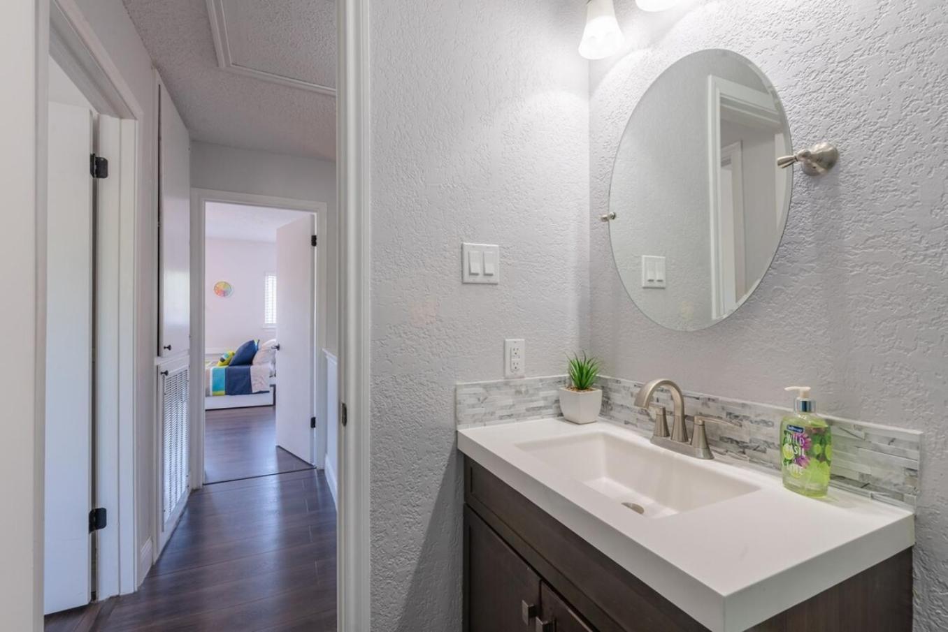 Gameroom, Bbq & Hot-tub By Lackland & Seaworld Ferienhaus *